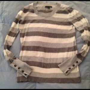 Fitted Banana Republic sweater