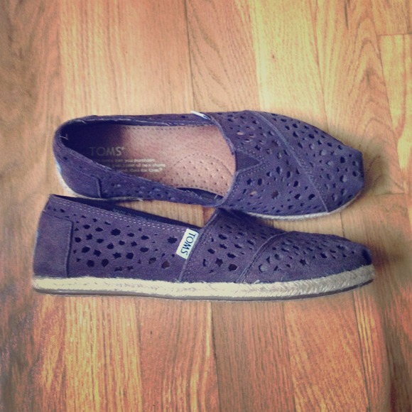 Dark brown Moroccan cutout classic Toms