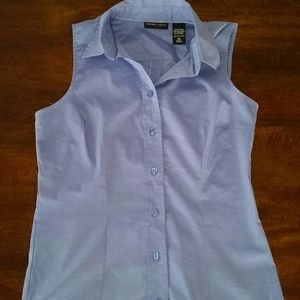 Violet sleeveless collared work shirt