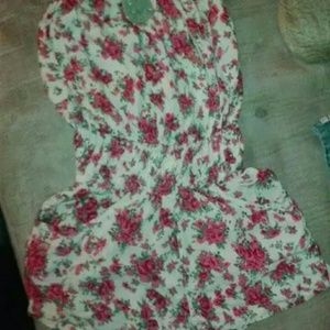 Floral romper and necklace bundle