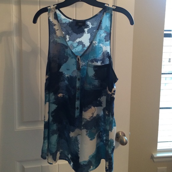 Missimo blue patterned tank