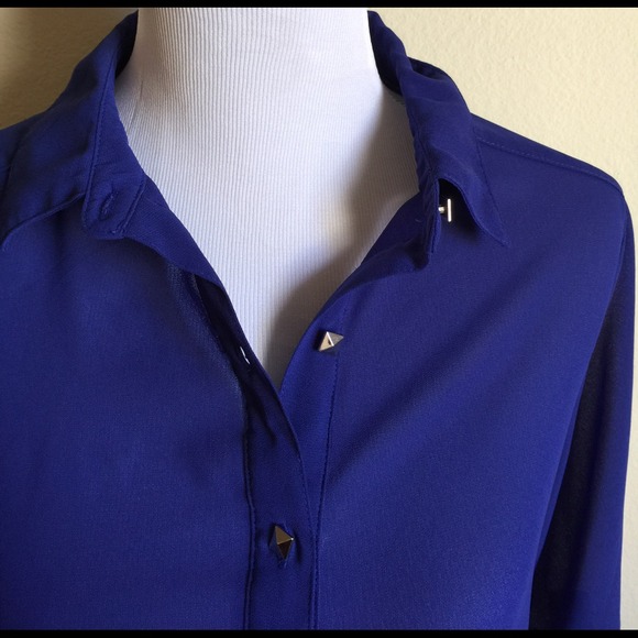 Sale! Button down chiffon shirt! - Picture 4 of 4