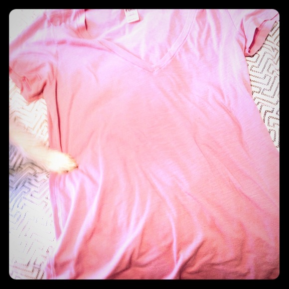 CUTE VS PINK SHIRT
