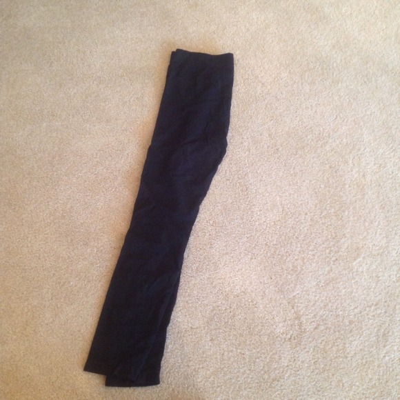 Black leggings