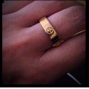 Yellow gold tone screw ring