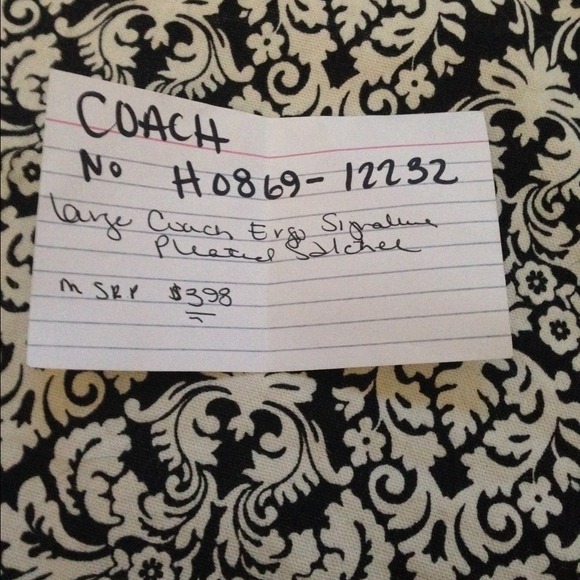 Authentic coach hand bag! - Picture 4 of 4