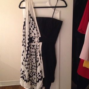 BCBG black and white