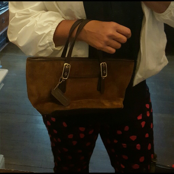 Classic Coach Suede and Leather Tote - Picture 4 of 4