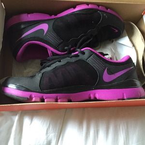 Women's Nike Flex Trainer 2