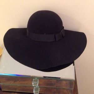 BCBG MaxAzria Wool hat