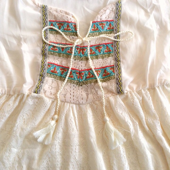 ‼️SOLD IN BUNDLE‼️Gorgeous Customer 5⭐️RATED - Picture 4 of 4