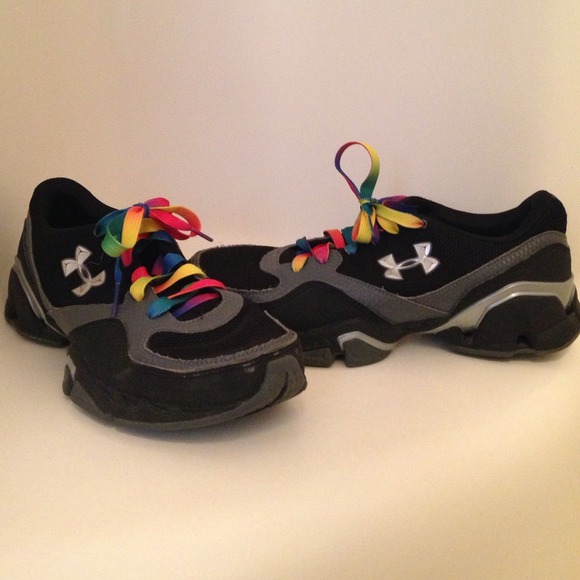 Running/volleyball under Armour shoes