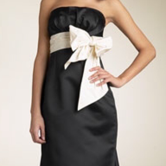 Black & white BCBG dress. - Picture 1 of 4