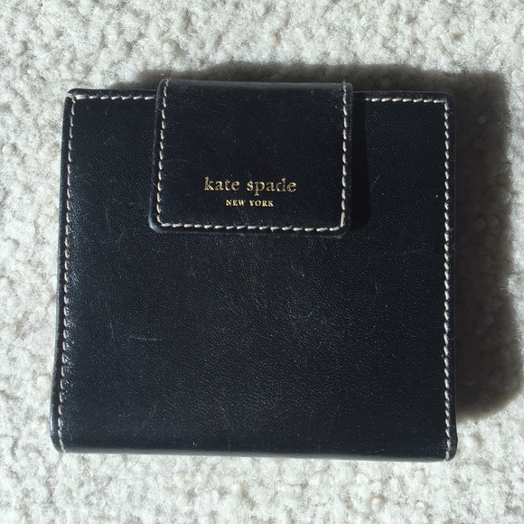 Small Kate Spade wallet