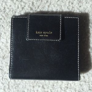 Small Kate Spade wallet