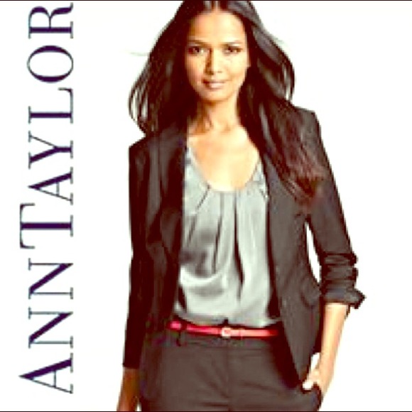 SALE 🆕 NWOT Ann Taylor Black Tropical Wool Blazer