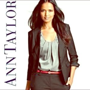 SALE 🆕 NWOT Ann Taylor Black Tropical Wool Blazer