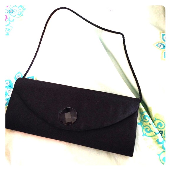 Simple black clutch