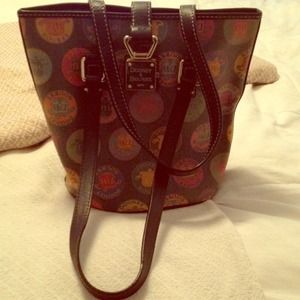 Dooney & Bourke bucket bag w/ wallet