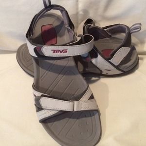 Teva sandals, gray size 8