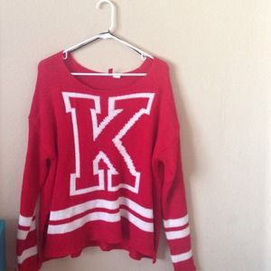 "k" sweater ❤️