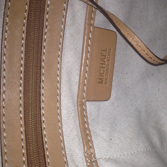 Michael Kors bag - Picture 3 of 4