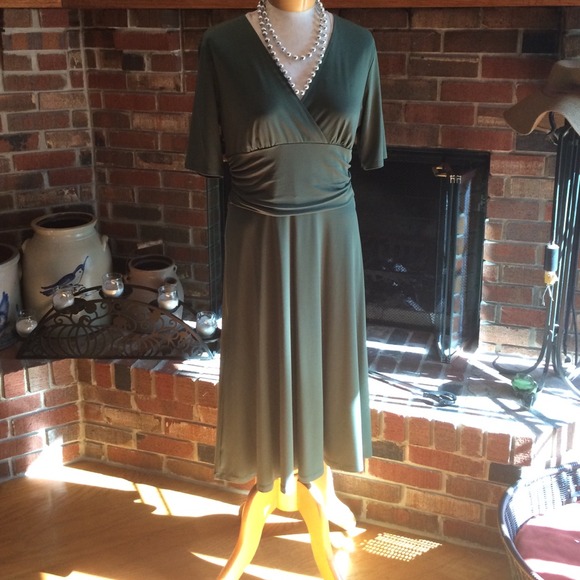 Ann Taylor forest Green Dress
