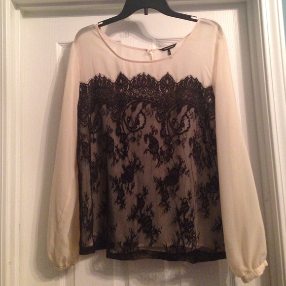 Cream & Black Lace long sleeve blouse