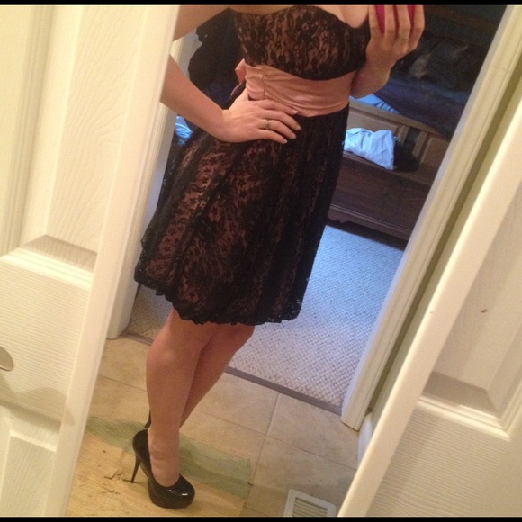 Very cute dress!