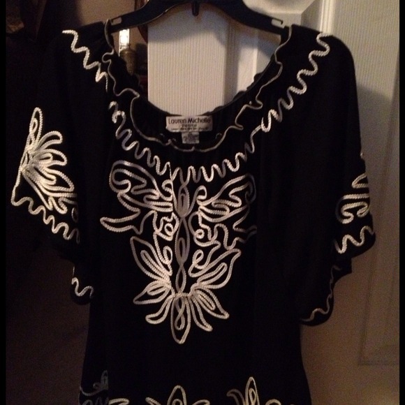 Black and White Top