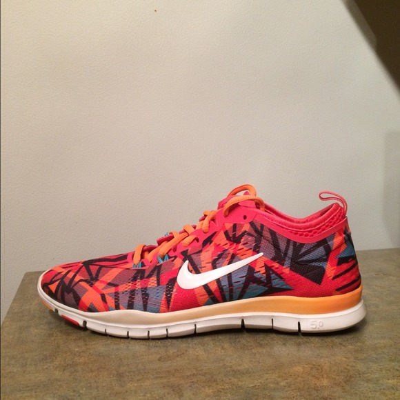 Nike Shoes - Nike Free 5.0 - women's