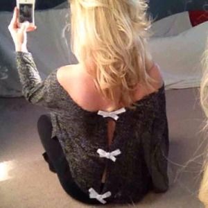 Vinyasa Yoga Open Bow Back Knit Sweater