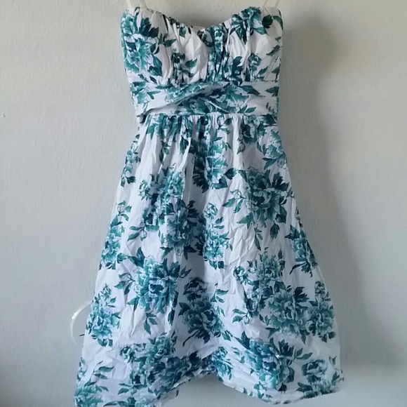 2 DAYS LEFT Blue Floral Dress