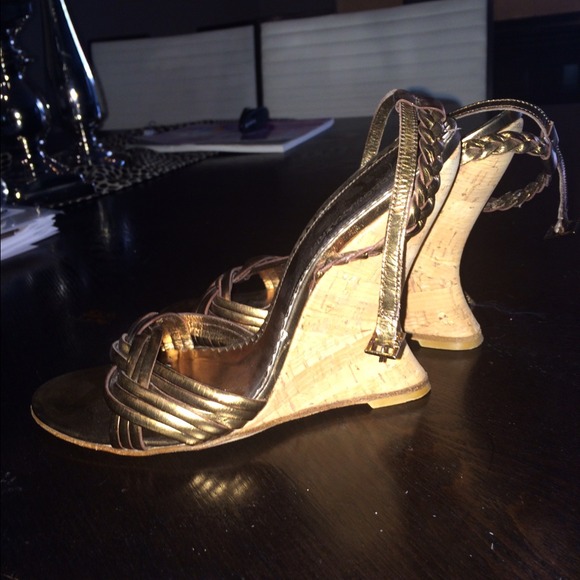 ⛔️SOLD⛔️BCBG Maxazria wedge shoes