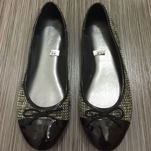 Black and white Merona flats