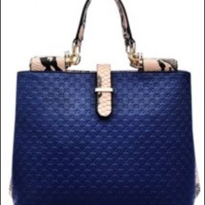 Coach bag lepard skin handles