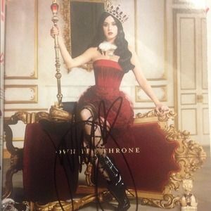 Katy perry autograph