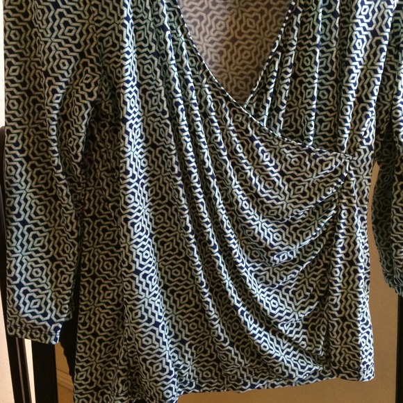 Liz Claiborne Blouse Tiffany blue and Navy - Picture 2 of 4