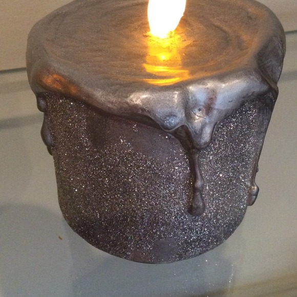 Set of 3 Glitter Battery Powered 'Candles' - Picture 3 of 3