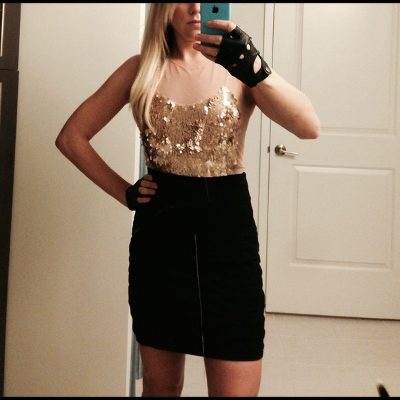 Black banded mini skirt
