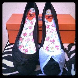 Rocket Dog Blacks Flats