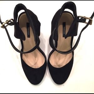 Forever 21 Heels SZ 9