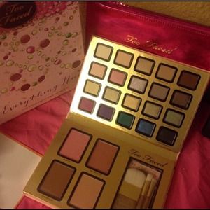 Too faced everything nice palette