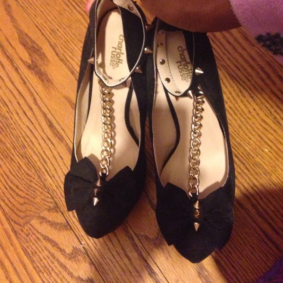 6inch gold bow and spike heels