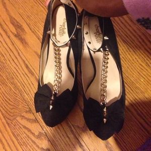 6inch gold bow and spike heels