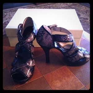 MICHAEL Michael Kors Penelope X Strap