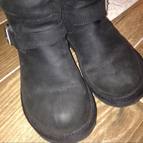 **Reduced**Ugg black boots