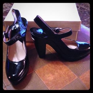 MICHAEL Michael Kors Panama Pump