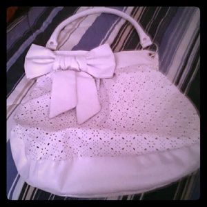 Cute white bow bag