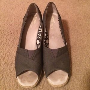 Toms wedges
